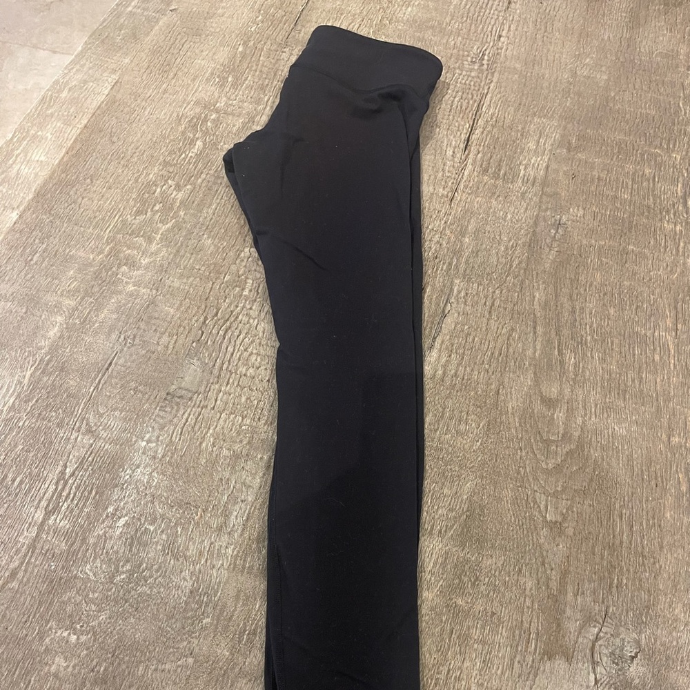 Lululemon black wunder under leggings
